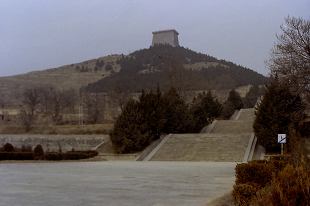 2004N Зz   China Xianyang QianlingMausoleum