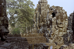 AR[g J{WA AngkolThom SiemReap Cambodia 2004N