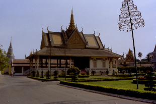 vmy J{WA { PhnomPenh Cambodia KingsPalace 2004N