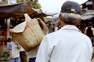 z[`~VeB xgi R Rf^ Rf^cA[ Vietnum HoChiMinhCity ReunificationPalace MekongRiver MekongDelta MekongDeltaTour 2004N