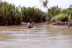 z[`~VeB xgi R Rf^ Rf^cA[ Vietnum HoChiMinhCity ReunificationPalace MekongRiver MekongDelta MekongDeltaTour 2004N