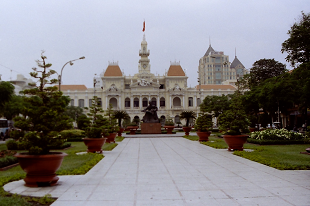 z[`~VeB xgi z[`~lψ Vietnum HoChiMinhCity HoChiMinhCityHall 2004N