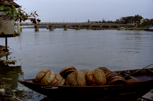 2004N zCA  HOIAN RIVER gD{ ThuBonRiver