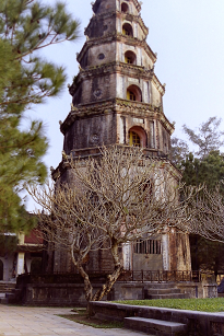 2004N tG eBG[ HUE ThienMuTemple