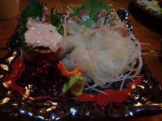  Y  JnM̎hg IZAKAYA JIRO HAKODATE Thread-sail filefish SASHIMI