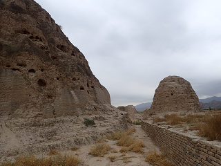  ĉ YINCHUAN  Western-Xia-mausoleums