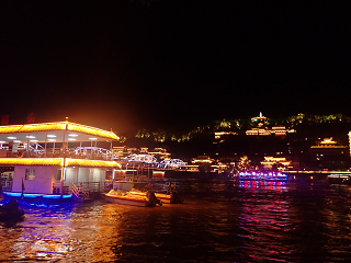 B  i LANZHOU YELLOW RIVER night-view