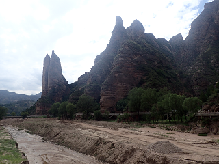 B  z쎛ΌA Lanzhou BingLingSi-Grottoes