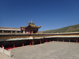 m  Rongwo-monastery TONGREN