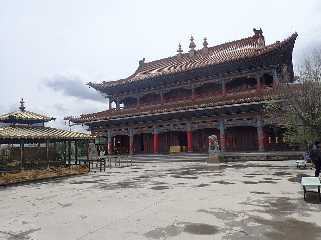 J  T XINING CHINA Xining-Nanchan-Temple