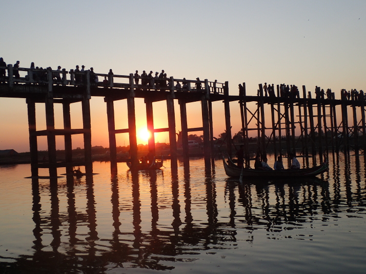 E[xC [z U-BEIN Bridge Sunset