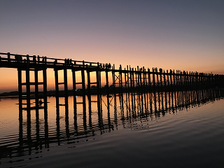 E[xC [z U-BEIN Bridge Sunset