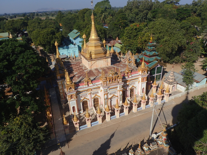 タウンボッテー寺院