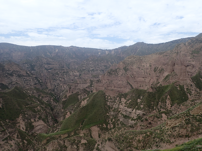 劉家峡 タクシー 険しい山道 Liujiaxia Taxi hard moutain road