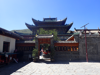 m  Rongwo-monastery TONGREN