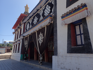 m  Rongwo-monastery TONGREN