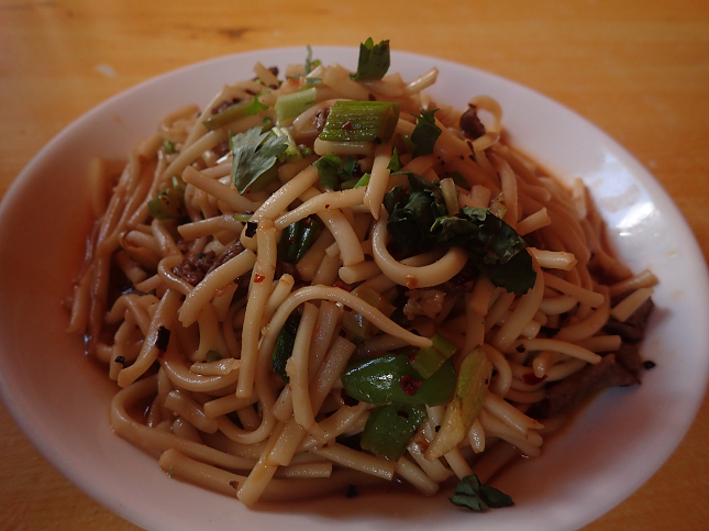 夏河 XIAHE アムド AMDO 焼きそば CHAOMAIN