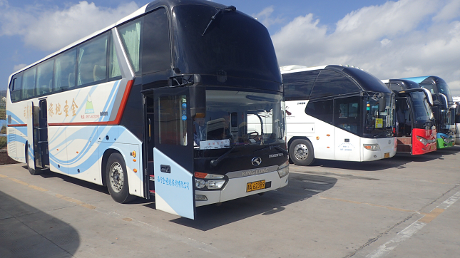 青海湖 ツアーバス QingHaiHu TourBus