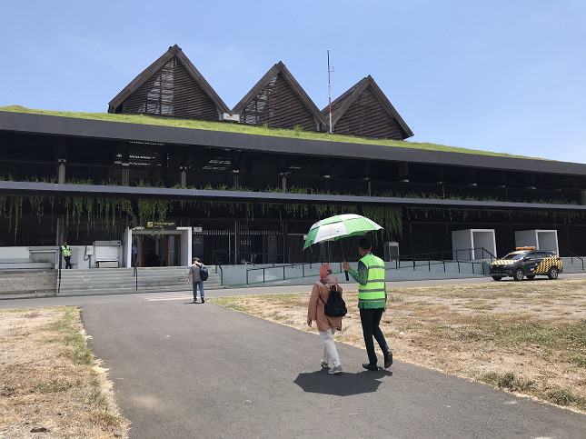 バニュワンギ空港 BANYUWANGI AIRPORT