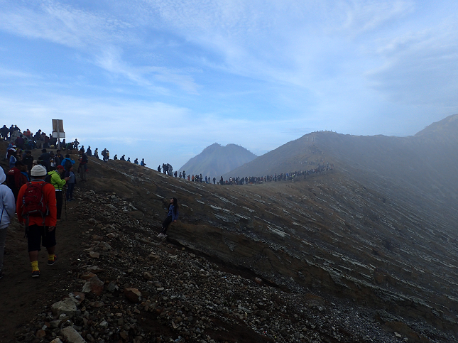 イジェン火山湖 Indonesia Ijen