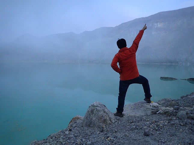 イジェン火山湖 Indonesia Ijen