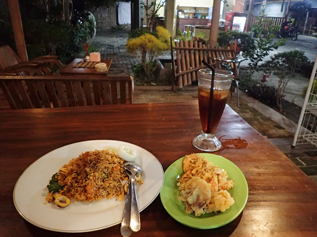 バニュワンギ BANYUWANGI 海鮮ナシゴレン シーフード SeafoodNashiGoreng