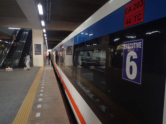 ジャカルタ エアポートトレイン Jakarta Airport Train