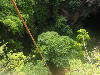 ジョンブラン洞窟 GoaJomblang JomblangCave インドネシア ジョグジャカルタ Indonesia Yogyakarta