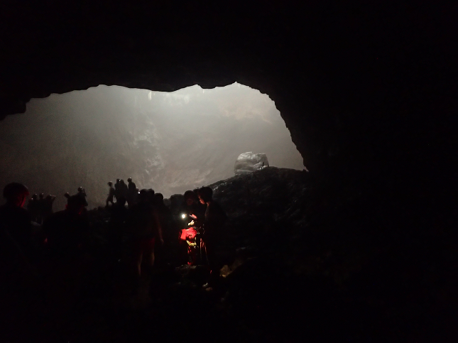 ジョンブラン洞窟 GoaJomblang JomblangCave インドネシア ジョグジャカルタ Indonesia Yogyakarta