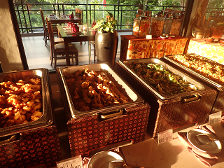 ボロブドゥール サンライズツアー ビュッフェ Borobudur SunriseTour buffet ジョグジャカルタ YOGYAKARTA インドネシア Indonesia