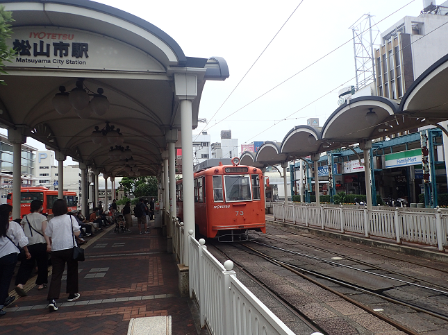 Rsw sd MatsuyamashiStation Tram