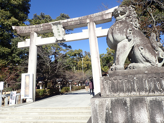 c_ b{s s Rs KofuTravel TakedaShrine ShingenStatue JapanTravel YamanashiTravel