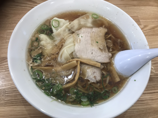 尾道ラーメン 朱 ワンタン麵