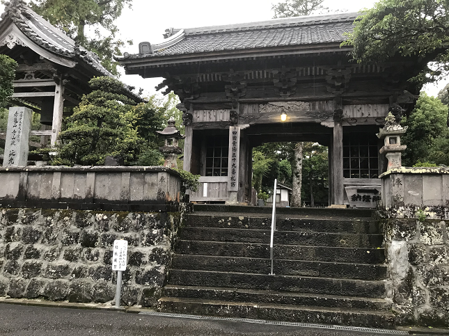 四国霊場第39番札所 延光寺 山門