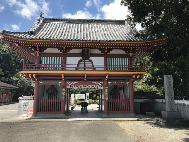 四国霊場第2番札所 極楽寺 GOKURAKUJI-TEMPLE HENRO 山門