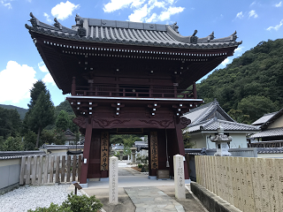 四国霊場第4番札所 大日寺 DAINICHIJI-TEMPLE HENRO 山門 MeinGete Gate